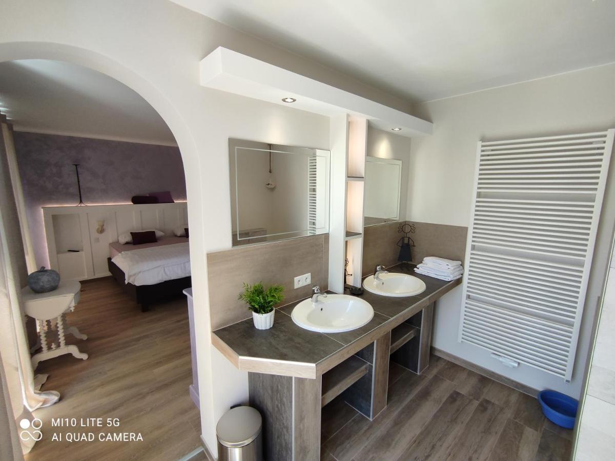 La Gerarie Villa Bastogne Bagian luar foto