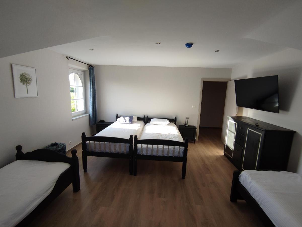 La Gerarie Villa Bastogne Bagian luar foto